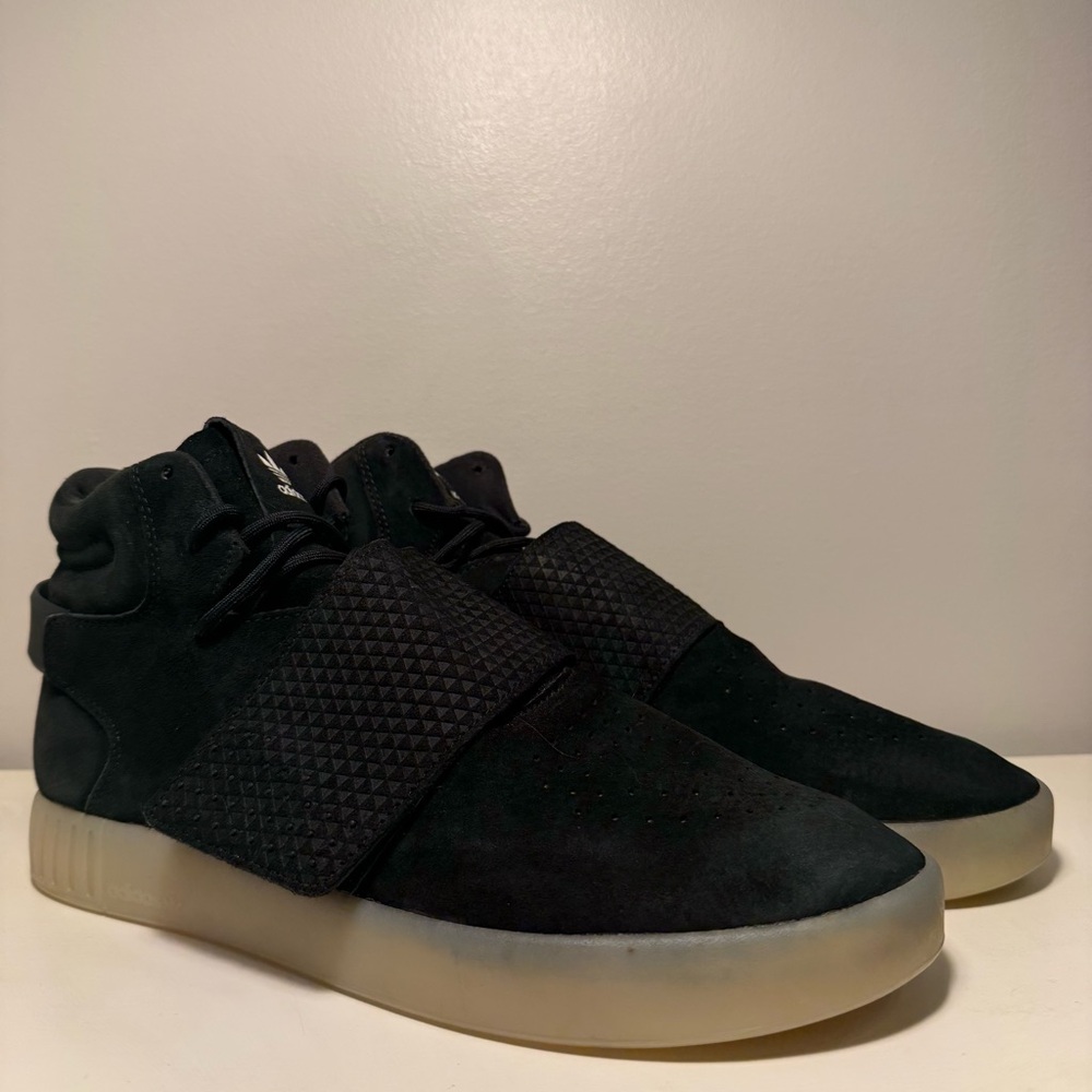 Adidas Tubular Invader Strap Black Suede Men’s Size 10.5 Athletic Y2K Gum Sole